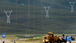 数字控制矿用应急电源三相逆变器的设计