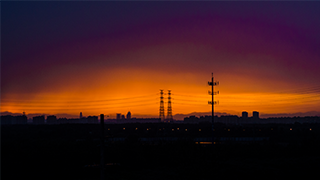 一种高效率船舶应急逆变电源的结构设计