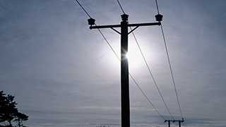 实时联动控制的智能疏散指示系统研究