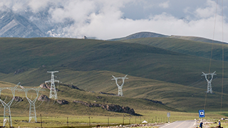 应急疏散照明的配电与控制研究