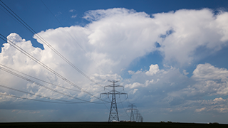 智能疏散系统是二线制好，还是四线制好？